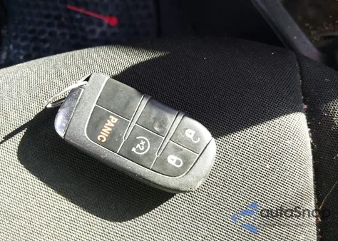 2020 Jeep Renegade Latitude 4X4 z USA, uszkodzony, nr VIN ZACNJBBB1LPL47653